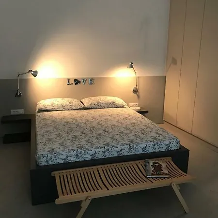 Street Flat Mini Διαμέρισμα *